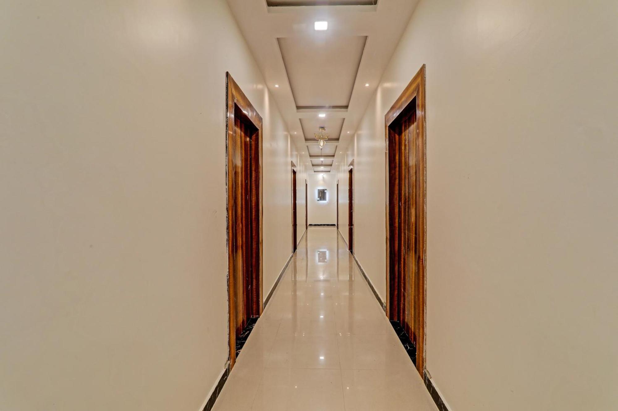Hotel O Awadh International Bela Pratapgarh Ngoại thất bức ảnh